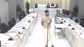 La fiscalía pide 4 años y medio de cárcel para el yihadista que la emprendió a hachazos contra un McDonald's de Badalona