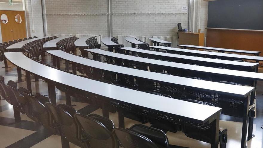 Imatge d&#039;una aula buida de la UdG