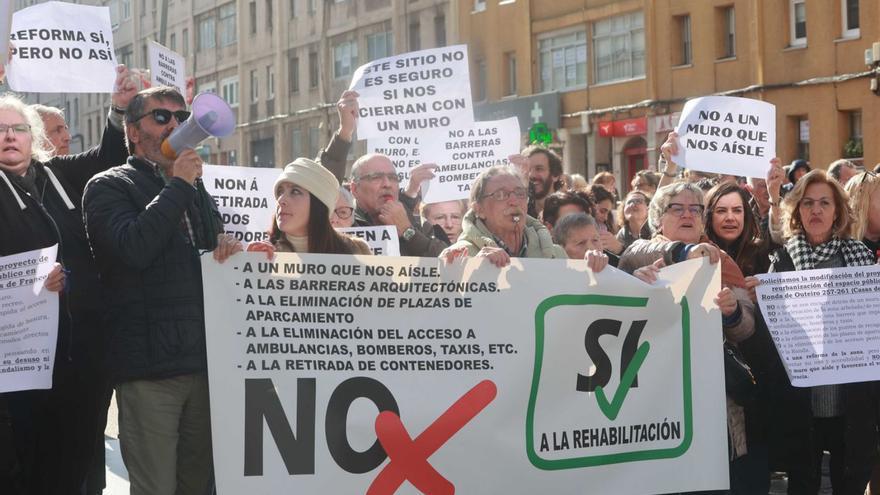 Los vecinos se oponen a los cambios en la obra de las Casas de Franco y retomarán las protestas