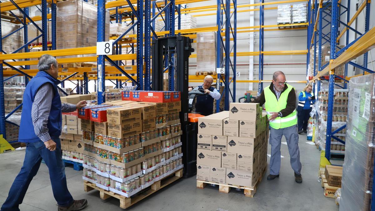 Banco de Alimentos de Córdoba, una de las entidades con las que más colaboran las cofradías.