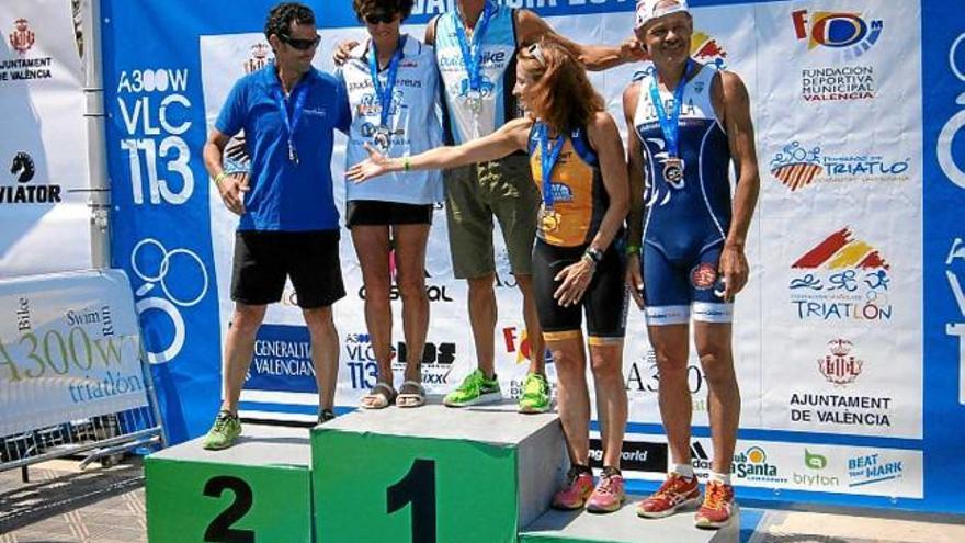 Títols i podis per als  nostres esportistes a l&#039;estatal de triatló de mitja distància