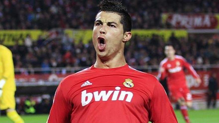 Cristriano Ronaldo celebra uno de sus goles ante el Sevilla.