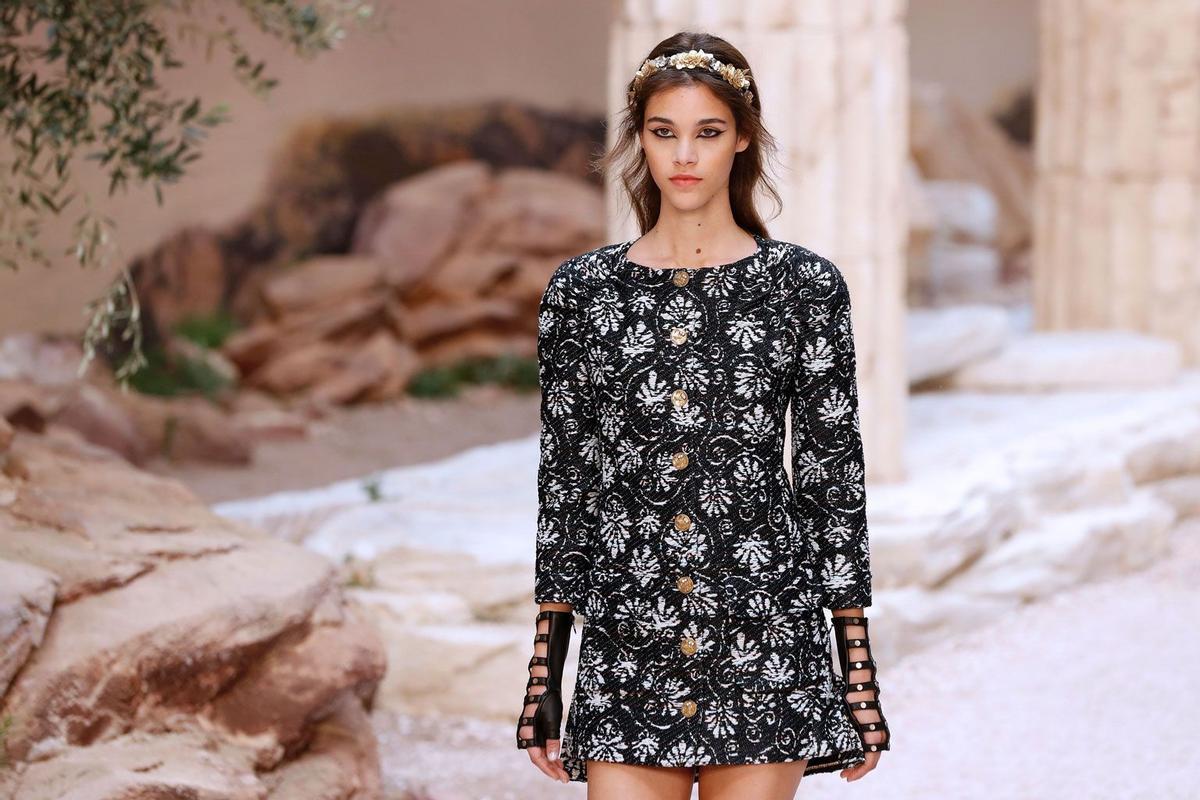 Chanel Colección Crucero 2018: vestido con estampado floral