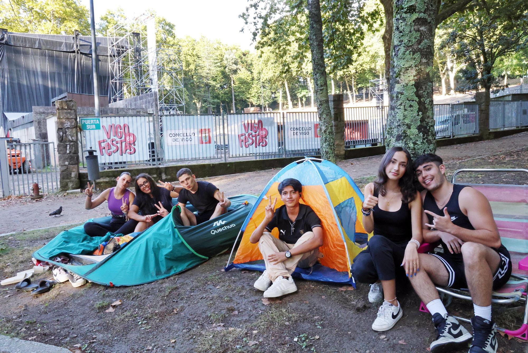 Acampada improvisada en Castrelos por una primera fila en David Guetta