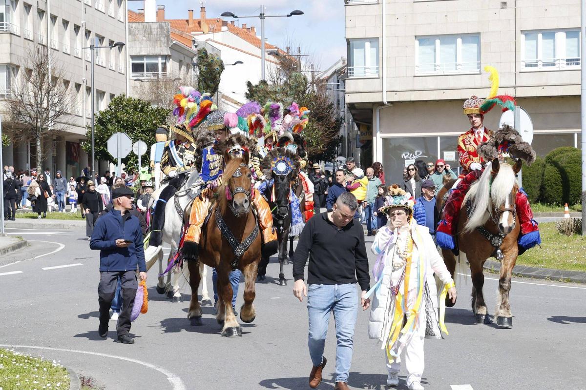 La cita festiva comenzó a media mañana con los ‘Vivas’ de los Xenerais da Ulla
