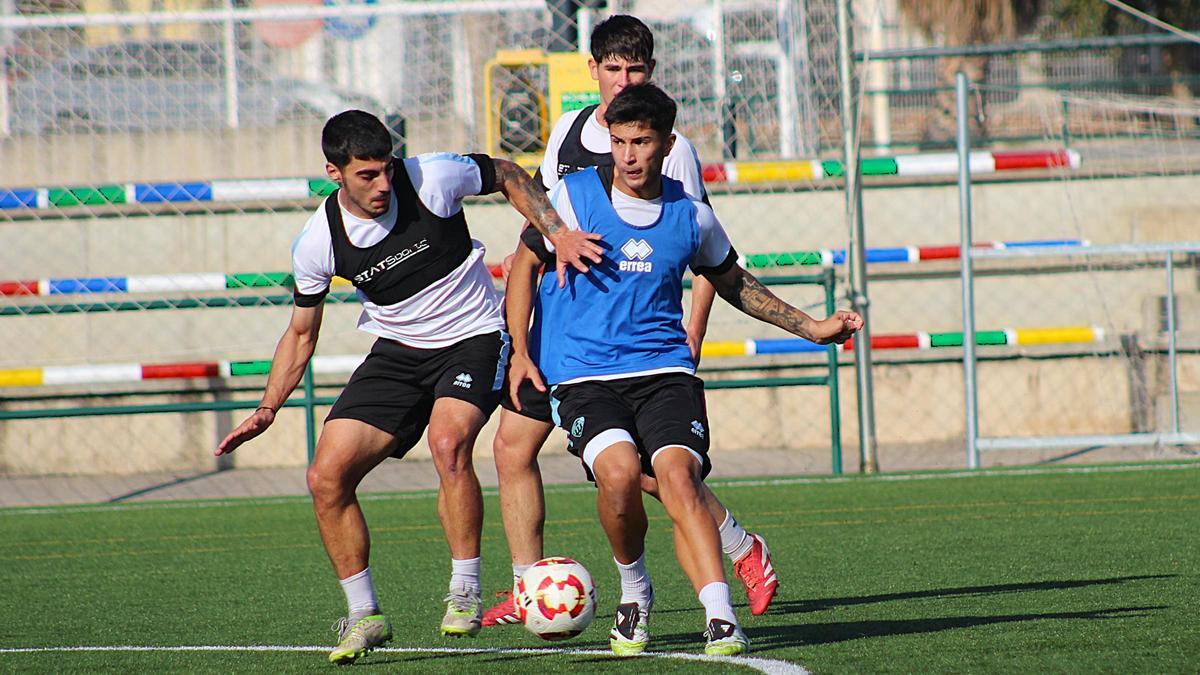El Castellón B viaja al campo del Porreres en busca de sumar otra victoria.