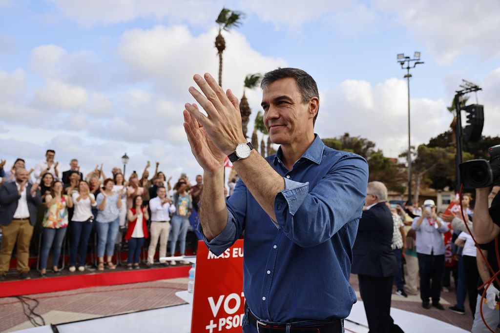 Visita de Pedro Sánchez en Los Alcázares