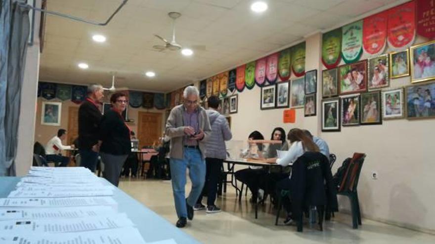 Un colegio electoral de Gandia, el pasado domingo.