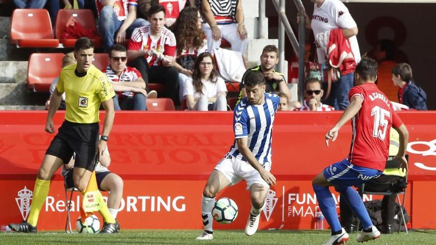 El Sporting impone su pegada para llevarse los tres puntos ante el Lorca