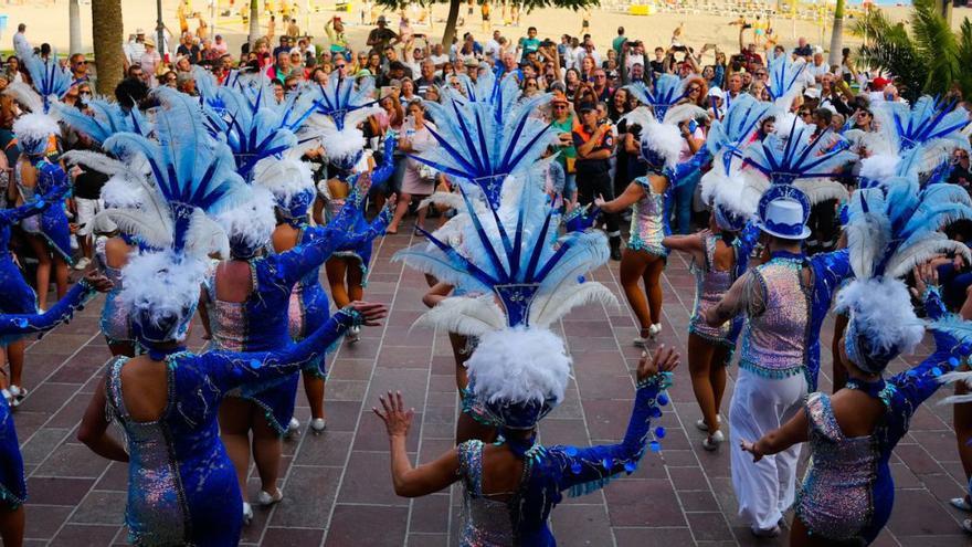 Pasacalle del Carnaval Internacional de Los Cristianos. | | E.D.