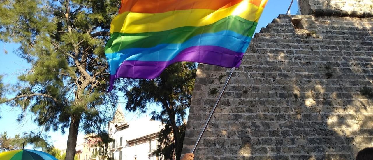 Bandera arcoiris, símbolo del orgullo LGTBI.