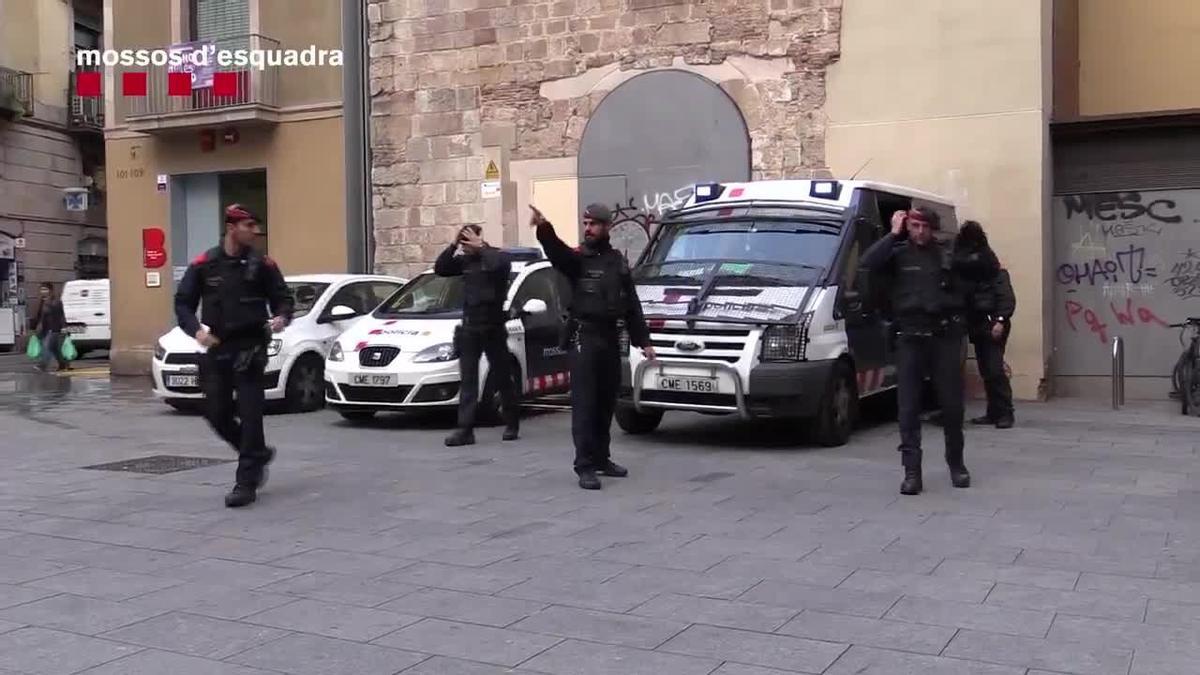 Los Mossos de Esquadra inician, hoy, el dispositivo Ubiq para aumentar la seguridad en el distrito de Ciutat Vella.