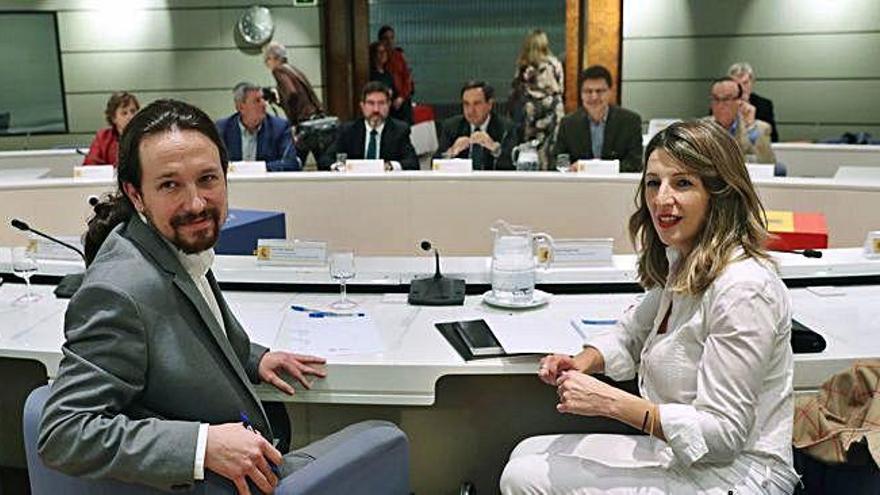 La ministra de Trabajo anuncia medidas para convertir en fijos discontinuos a los temporeros