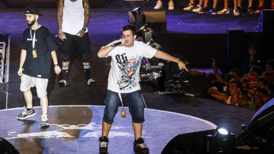 Arkano durante una actuación en la &#039;Batalla de gallos&#039; de Alicante