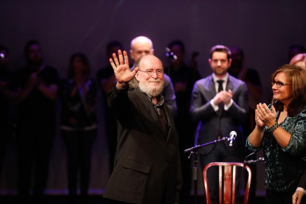 Zamora canta a Joaquín Díaz