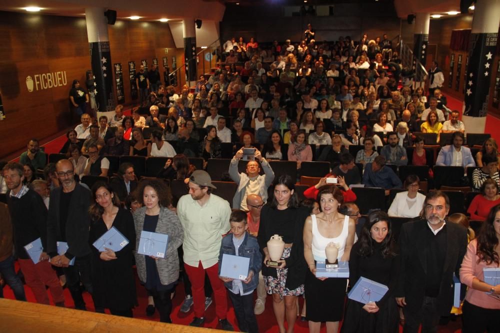 El festival entregó el primer Premio honorífico a la actriz madrileña Nieve de Medina y de Cine Galego, al vigués "Morris".