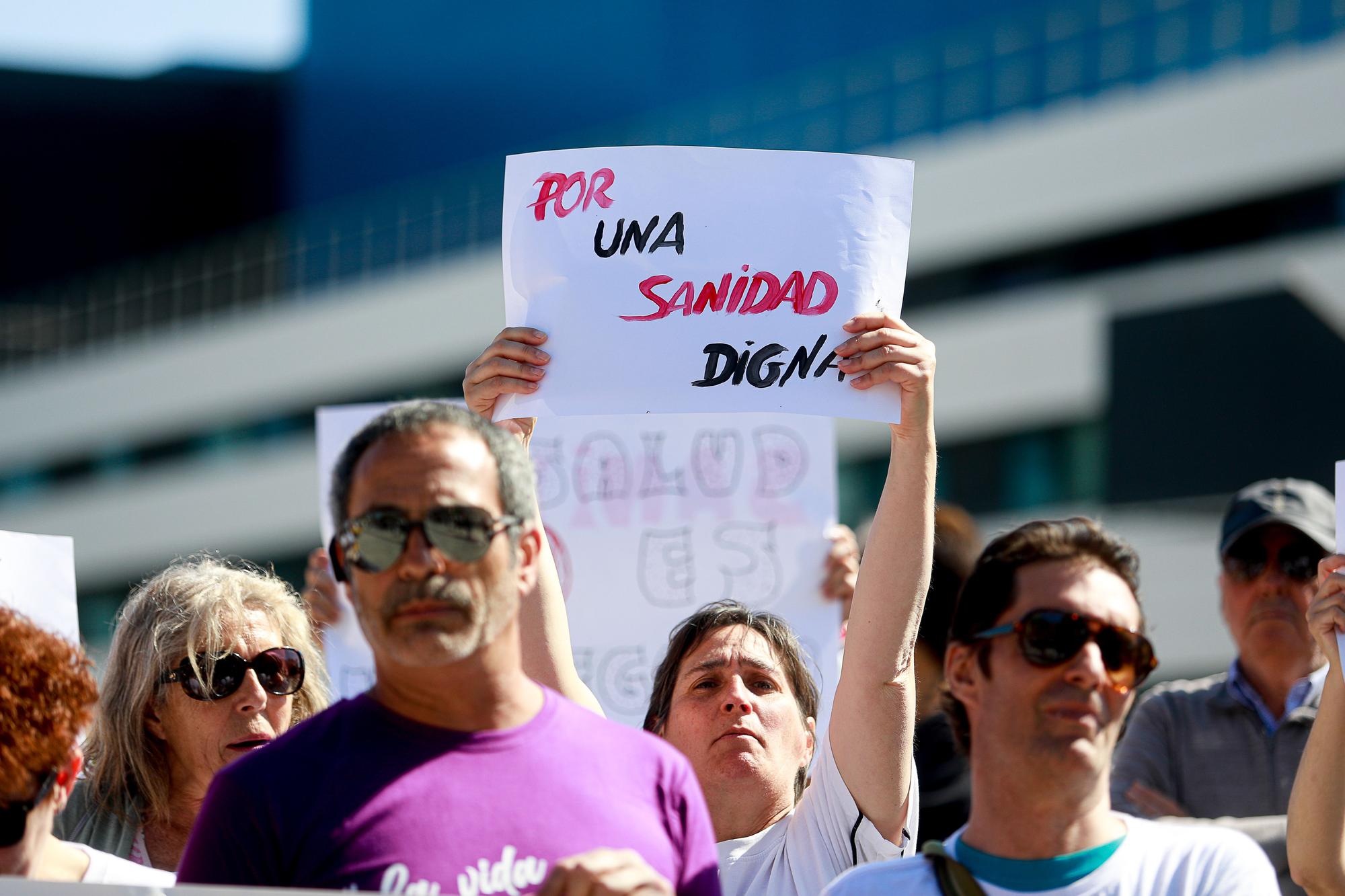 Mira aquí todas las fotos de la manifestación de los pacientes del Hospital de Ibiza