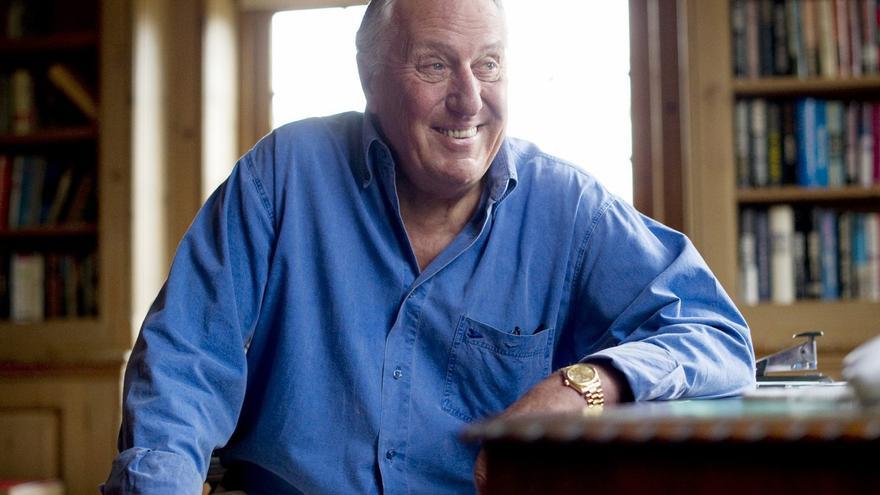Frederick Forsyth fantasea con nazis en la Casa Blanca
