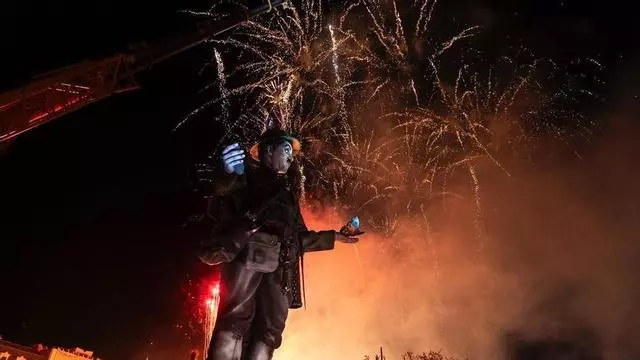 La cabeza del Chaplin ya está en la falla municipal