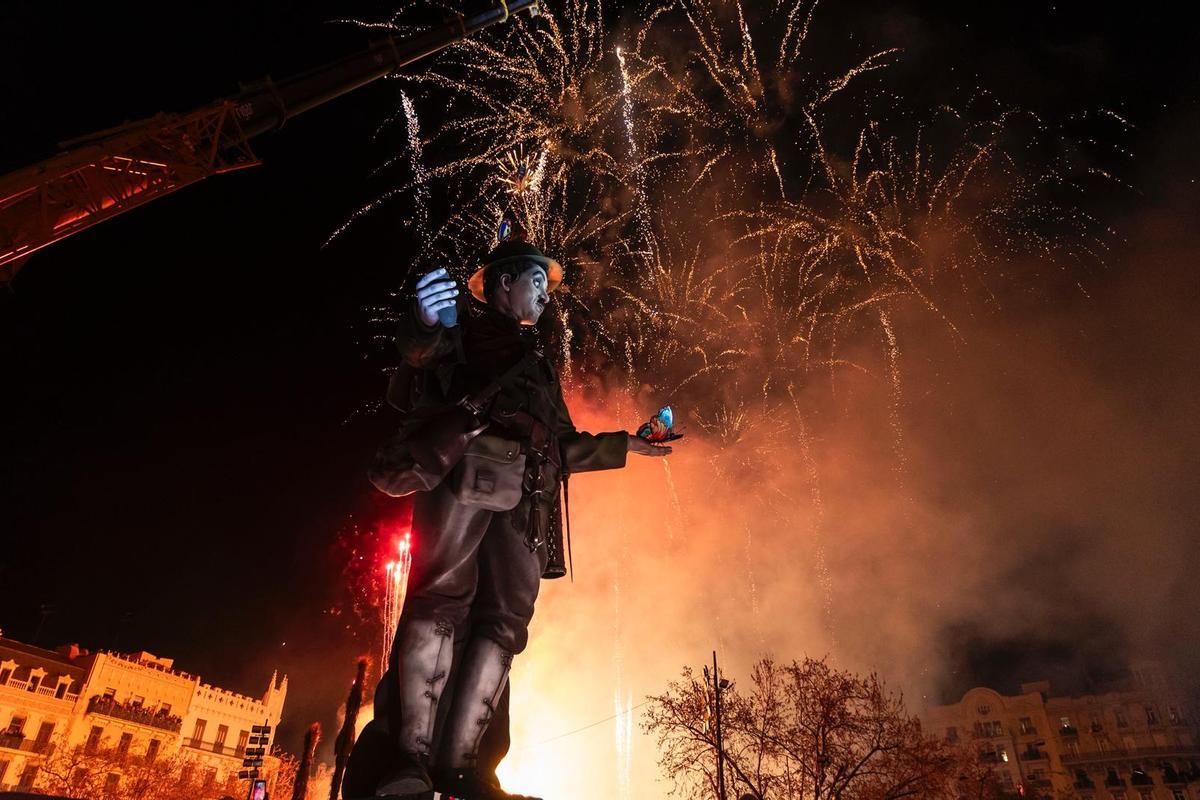 La cabeza del Chaplin ya está en la falla municipal