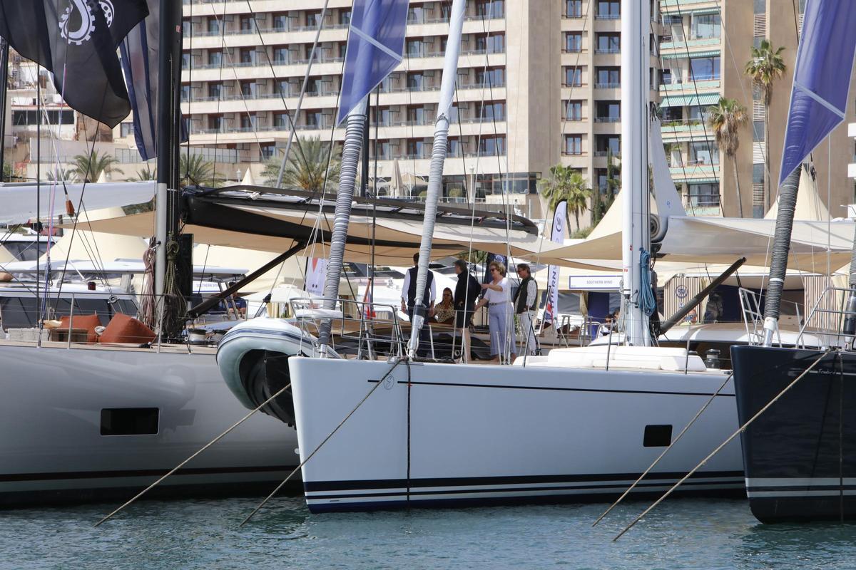 Luxusyachten, Gedränge und große Geschäfte; So war der Auftakt der Palma International Boat Show