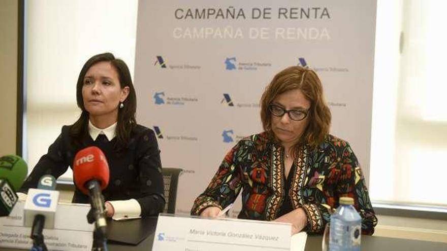 Capote, a la izquierda, durante su intervención.