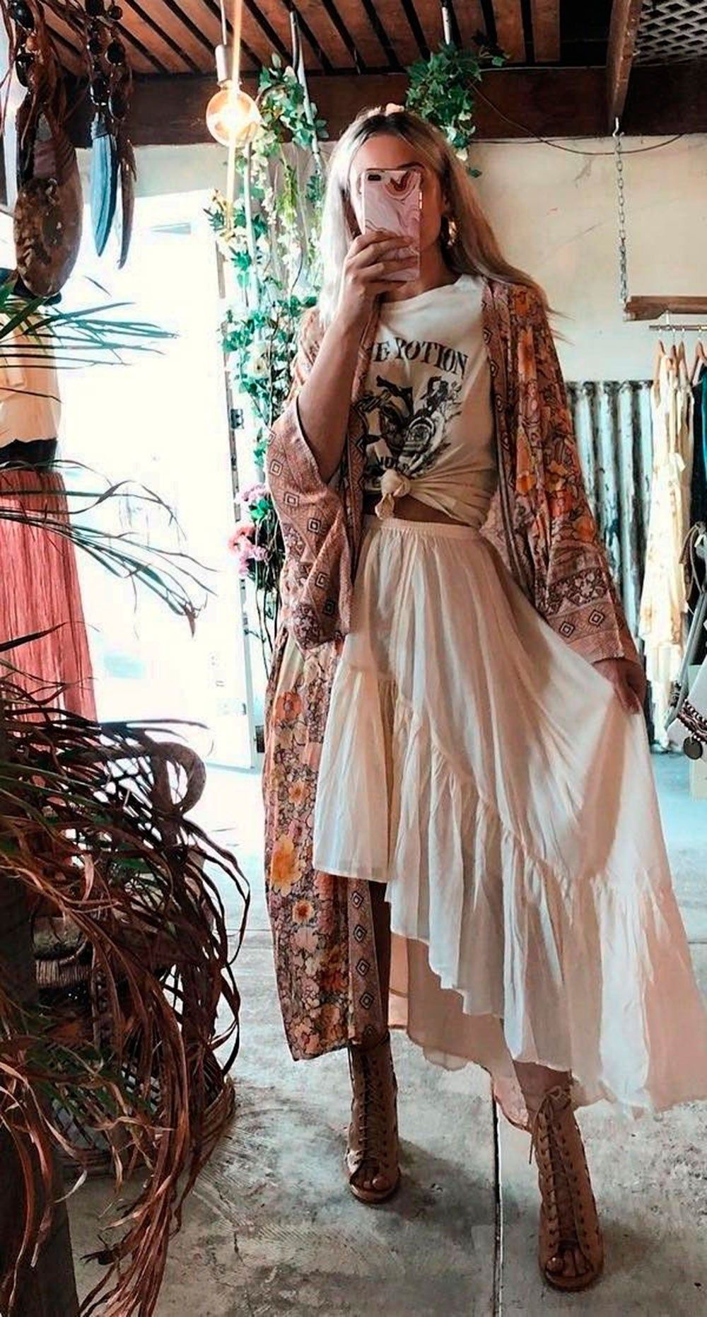 Chica con look 'boho chic'
