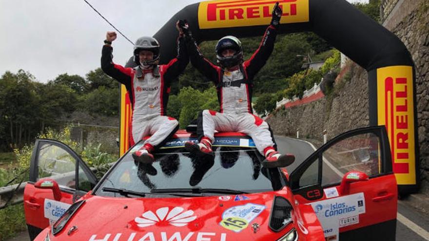 Los vencedores de esta 43ª edición del Rally Islas Canarias invirtieron un tiempo de 2:06:23.9