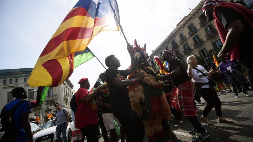L’independentisme treu 73.500 persones al carrer en la manifestació descentralitzada de la Diada