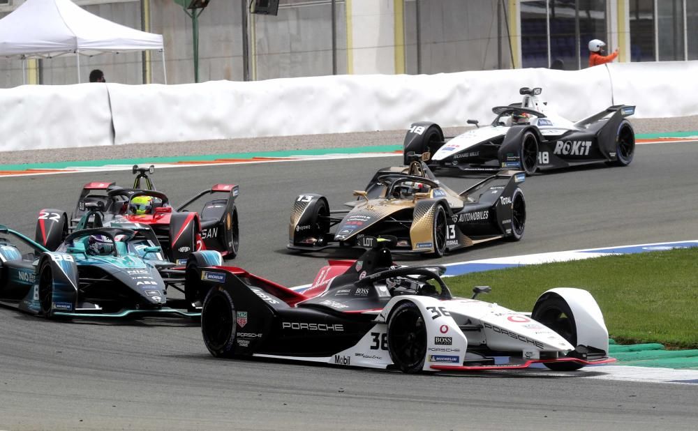 Domingo de carreras en Cheste con la Formula E