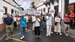 La inseguridad en Agaete moviliza a los empresarios que reclaman en una manifestación "respuestas y tranquilidad"