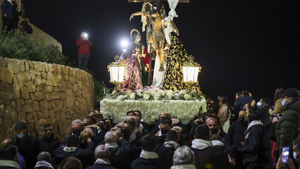 Las procesiones vuelven a las calles de Alicante dos años después