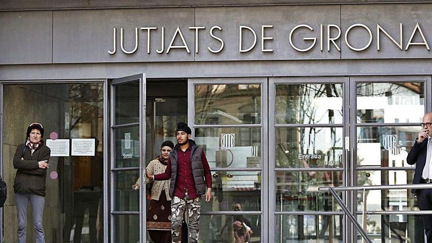 Façana dels Jutjats de GIrona, en una fotografia d&#039;arxiu.