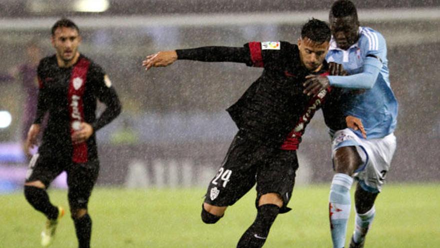 Pape Cheikh, durante el duelo ante la UD Almería // EFE