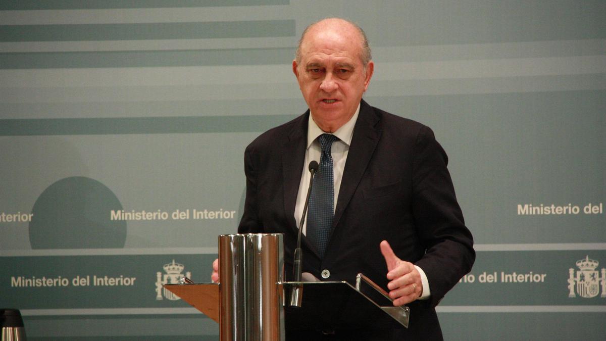 El ministre de l'Interior en funcions, Jorge Fernández Díaz, en roda de premsa