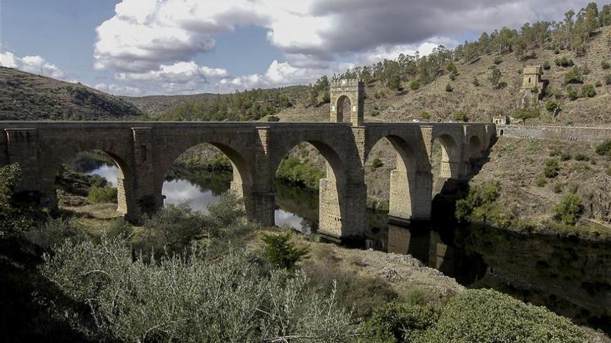 Extremadura cuenta con 52 monumentos en estado de abandono