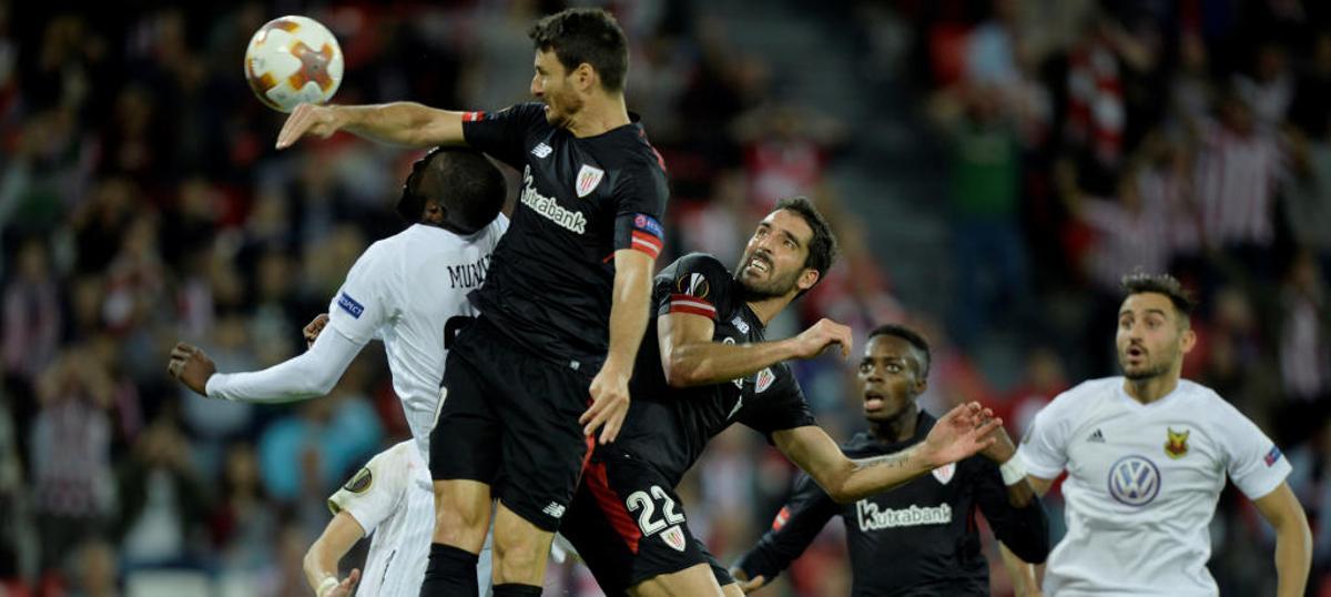 Aduriz marca el primer y único gol del partido.