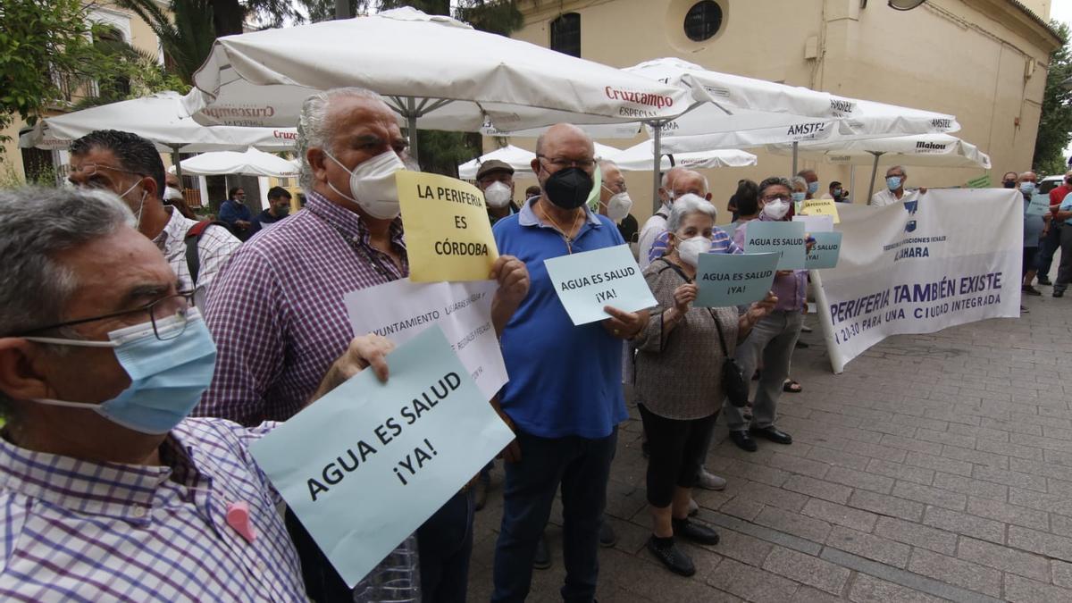 Concentración frente a la Delegación de la Junta.