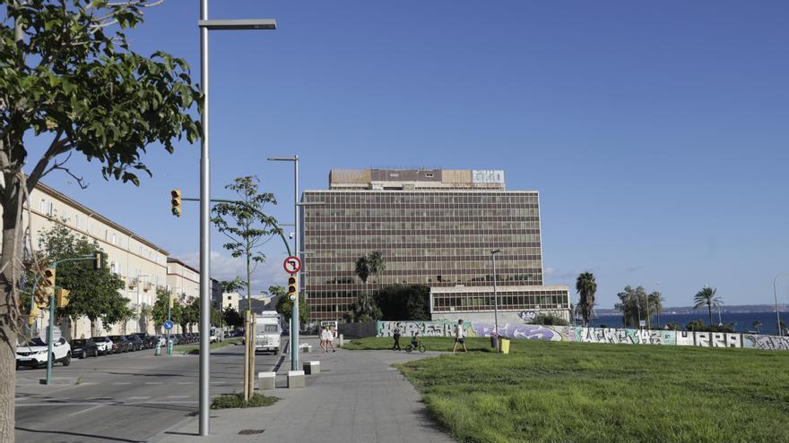El Ayuntamiento de Palma negocia con Endesa la compra del edificio de Gesa quince años después de su abandono