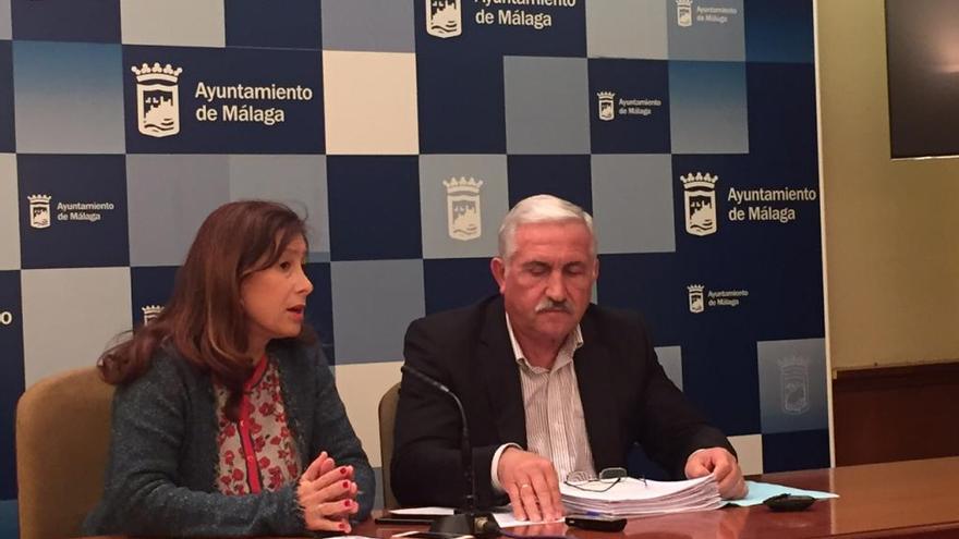 Gemma del Corral y José del Río explicaron el acuerdo con los hosteleros.