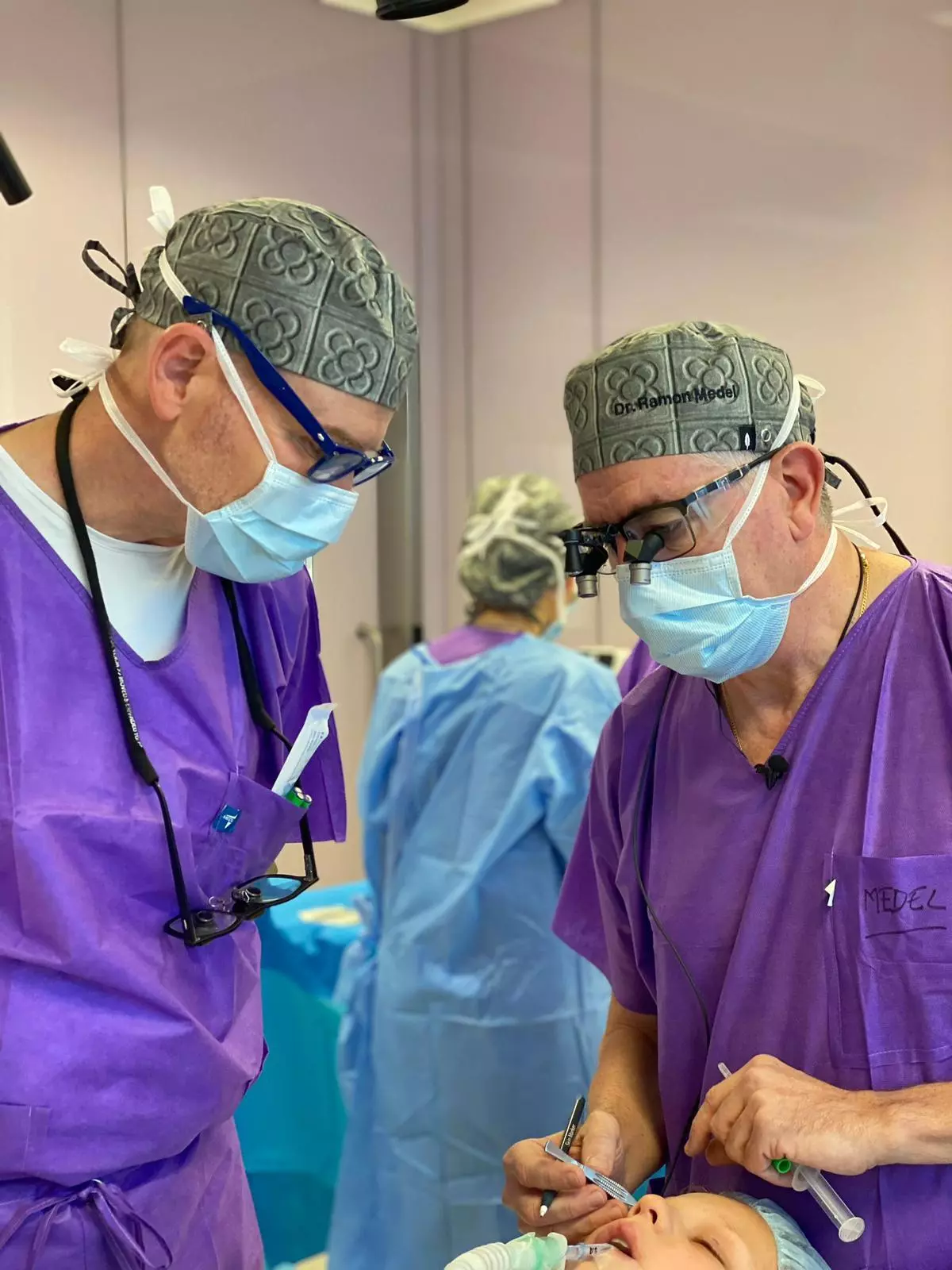Ramón Medel, referente mundial en oculoplastia, abrirá una clínica especializada en Málaga