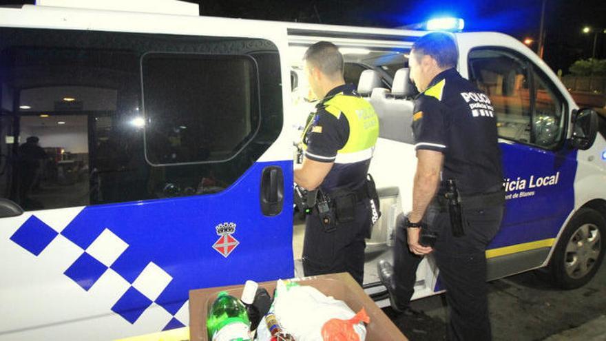 La policia aixeca 45 actes per drogues i consum d&#039;alcohol en una nit a Blanes