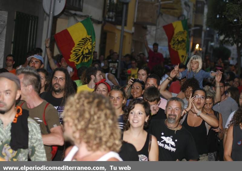 Galería de fotos -- El Rototom inunda Benicàssim de reggae