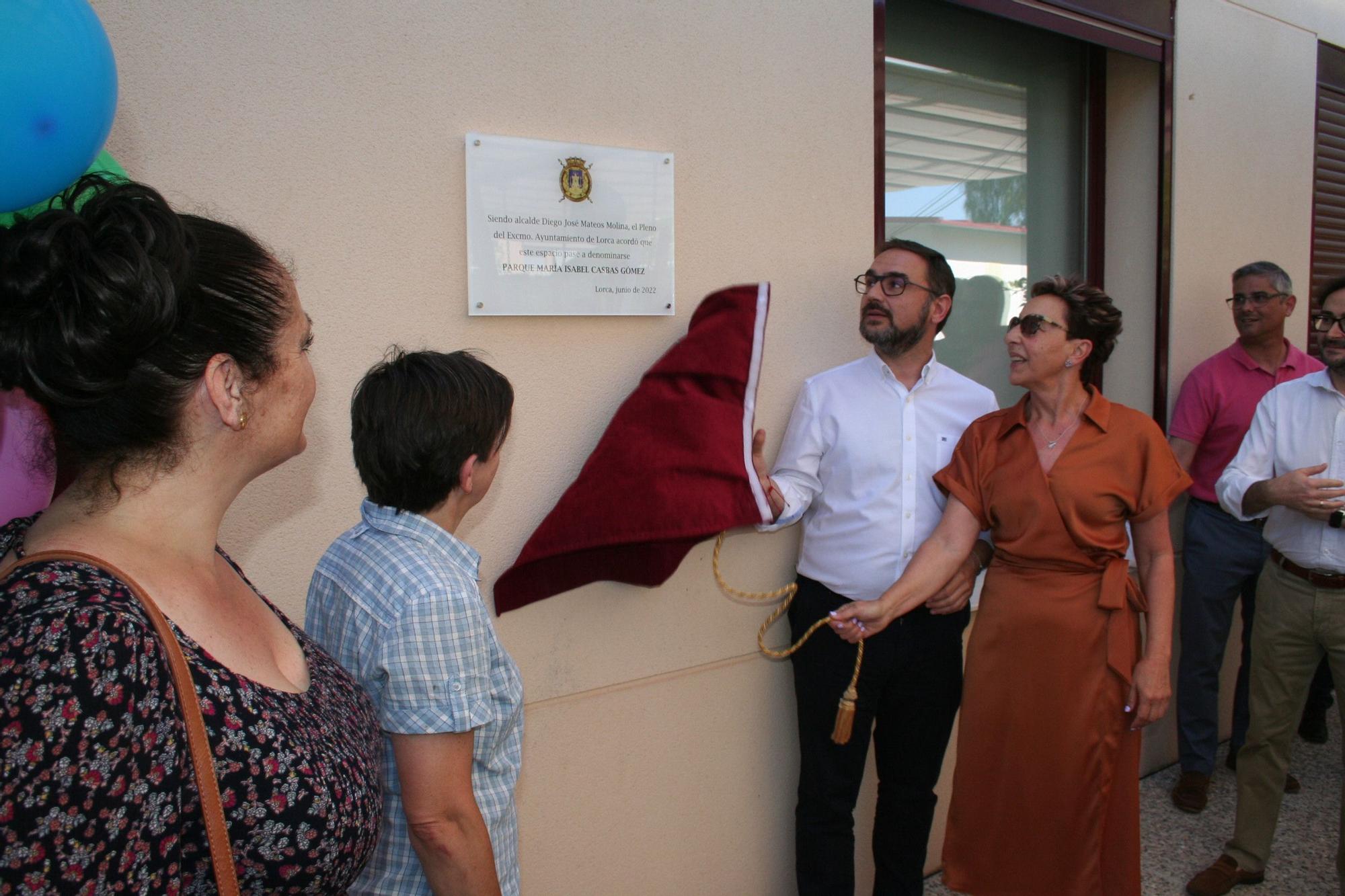 María Isabel Casbas da nombre al parque del Centro de Atención Temprana de Lorca