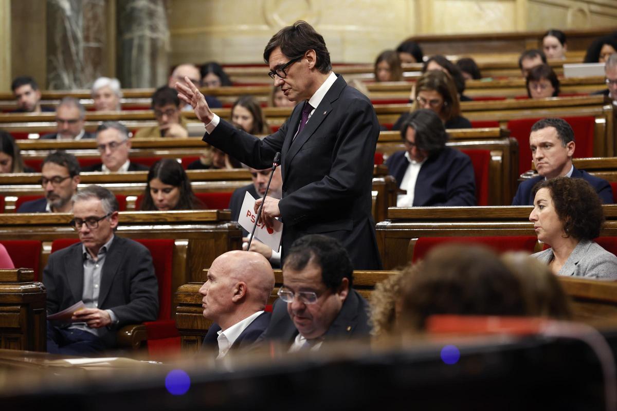 El líder del PSC, Salvador Illa, este miércoles en el Parlament.