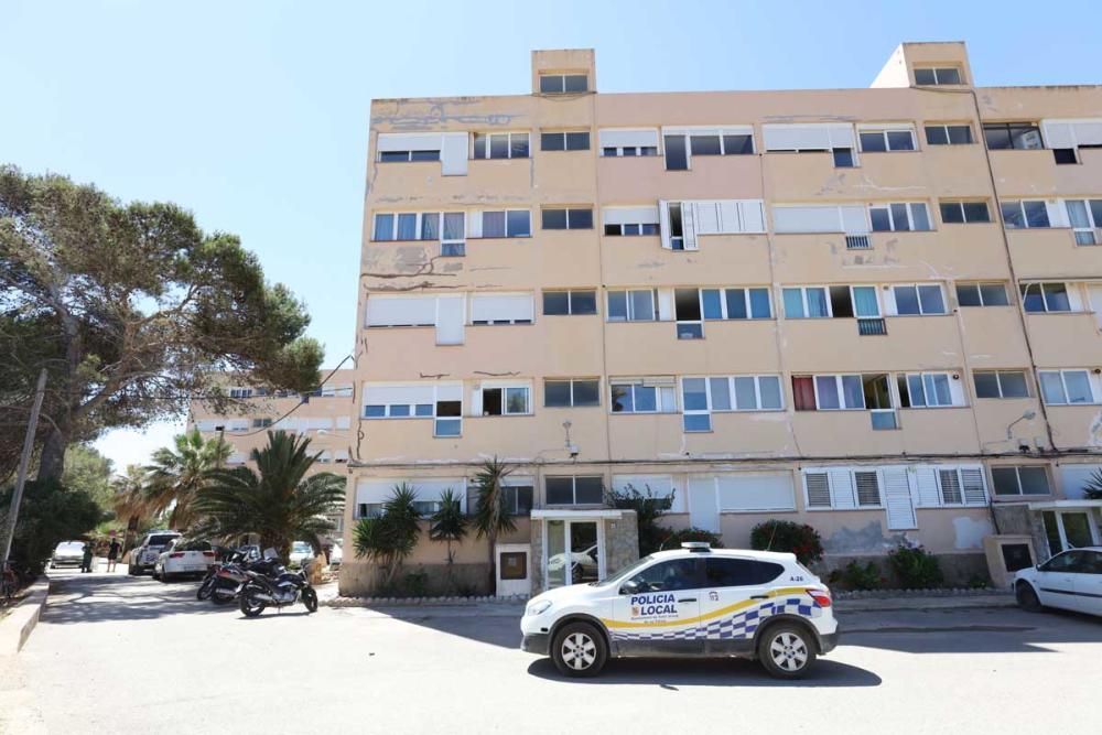 Desalojado el edificio Don Pepe de Sant Josep por riesgo de derrumbe