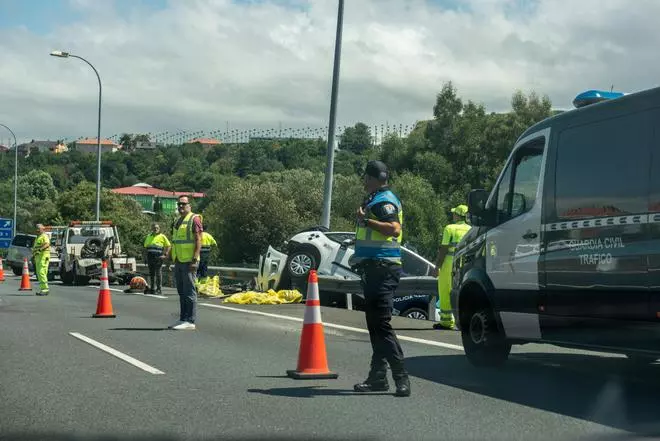 Una colisión múltiple provoca retenciones de tres kilómetros en la AP-9 entre A Coruña y O Burgo