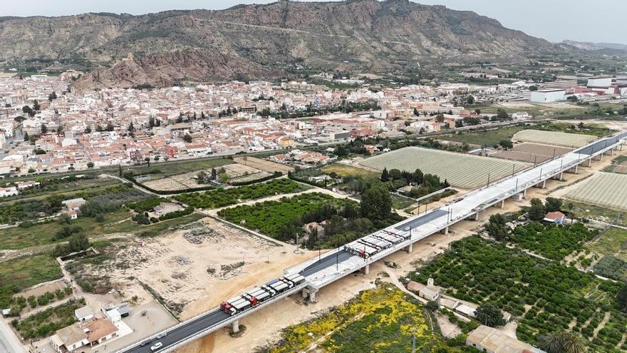 La importancia del viaducto del AVE a su paso por Alhama: evita 'romper' el municipio y reduce el riesgo de inundaciones