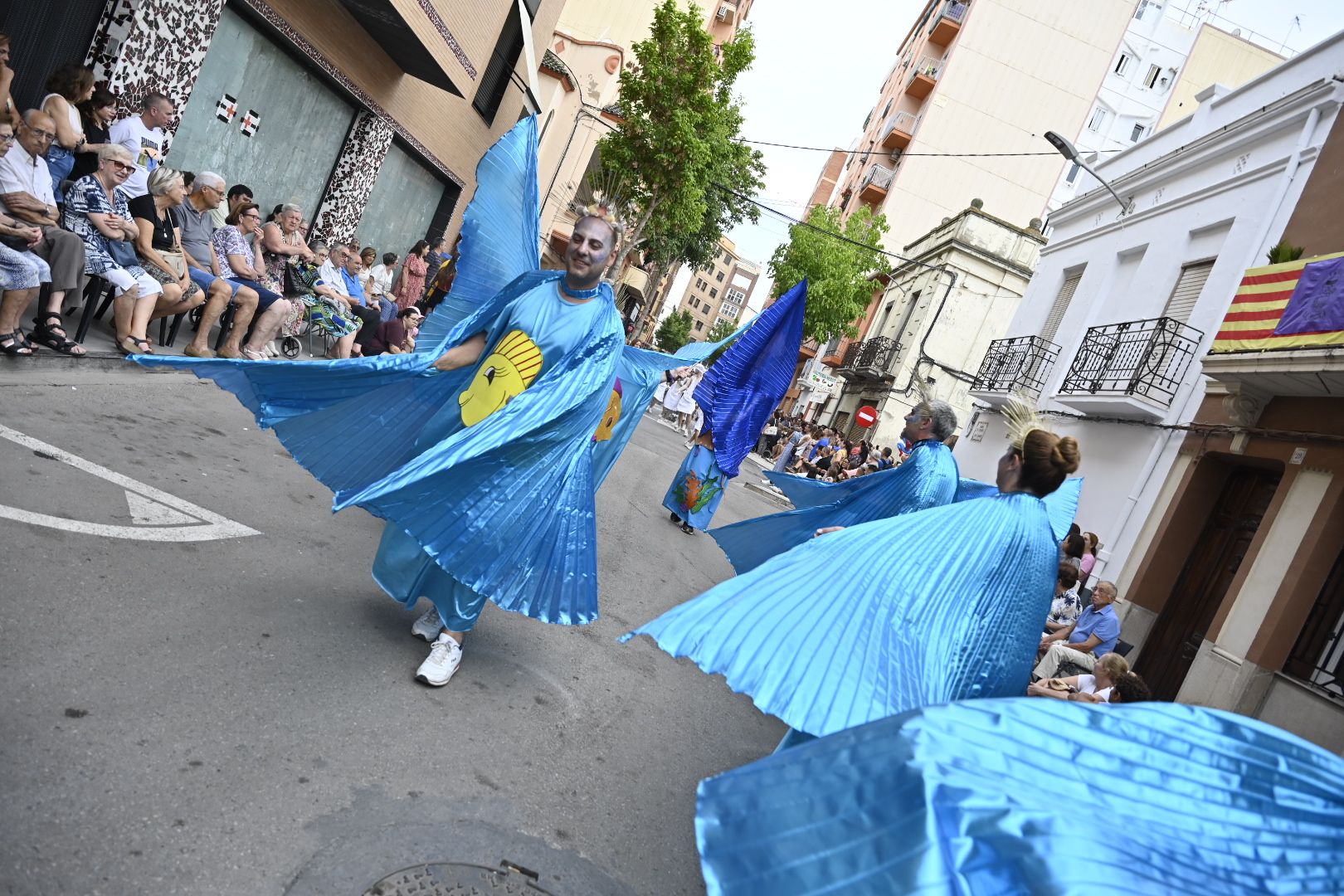 Imaginación y humor al poder en el desfile de las collas del Grau