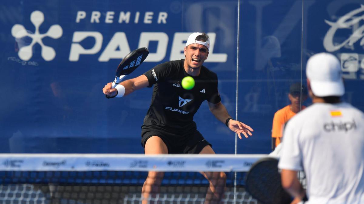 Galán, durante el partido ante Bautista y Muñoz en Acapulco